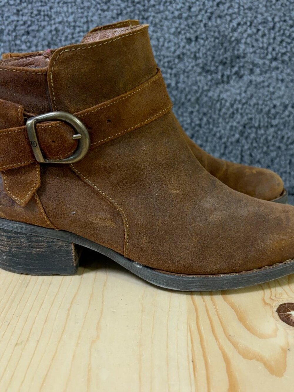 Born Morocco Boots Womens Size 7 Brown Distressed Suede Block Heel Ankle Booties - Picture 3 of 9